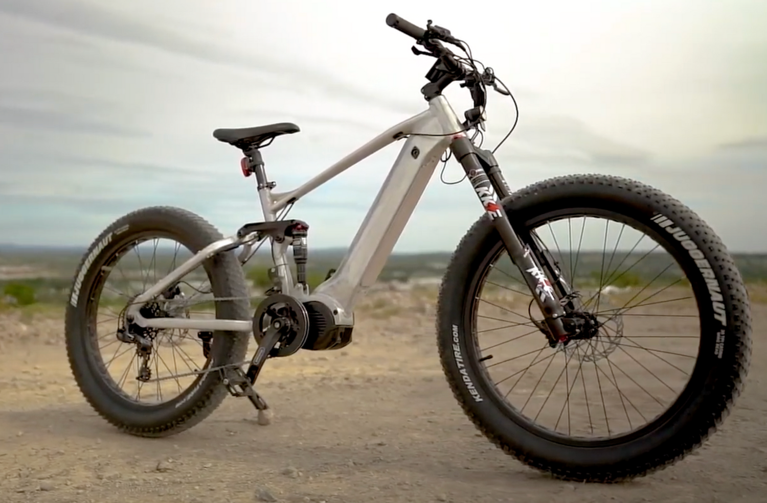 E-MOUNTAIN BIKES